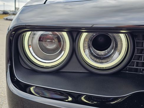 Used 2023 Dodge Challenger SRT Hellcat image 4