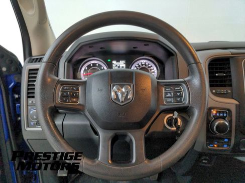 Used 2018 RAM 1500 Express w/ Express Value Package AWD/4WD image 16