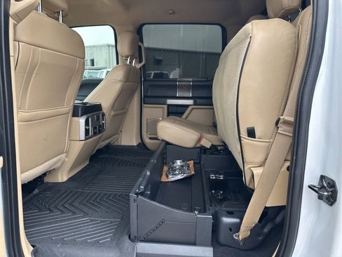 Used 2019 Ford F250 Lariat w/ Lariat Value Package image 43