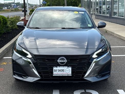 Certified 2025 Nissan Altima 2.5 SV w/ SV Premium Package FWD image 3