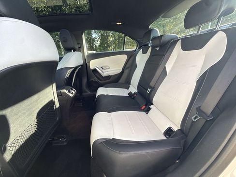 Used 2019 Mercedes-Benz A 220 4MATIC image 25