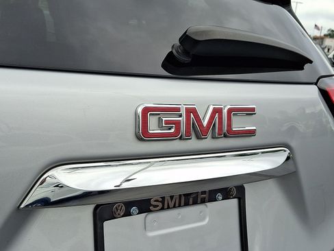 Used 2020 GMC Terrain SLE w/ Driver Convenience Package FWD image 29