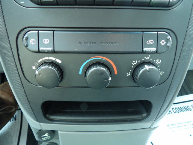 Used 2006 Dodge Grand Caravan SE FWD image 24