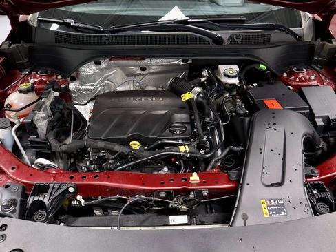 Used 2024 Chevrolet Trax LT w/ Driver Confidence Package image 17