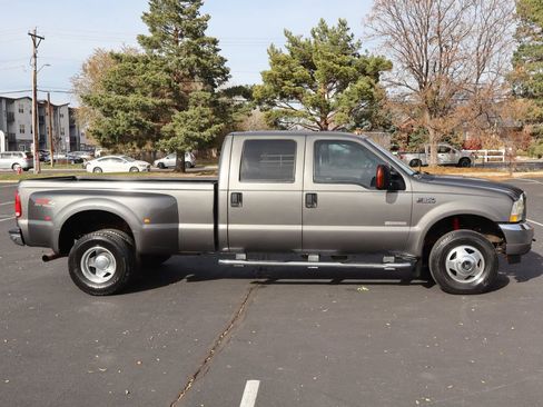 Used 2003 Ford F350 Lariat image 3