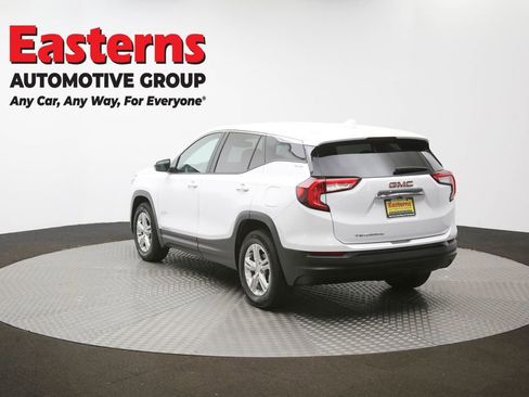 Used 2024 GMC Terrain SLE image 66