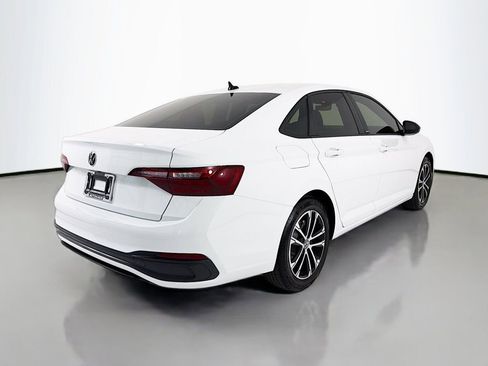 Used 2024 Volkswagen Jetta Sport FWD image 7