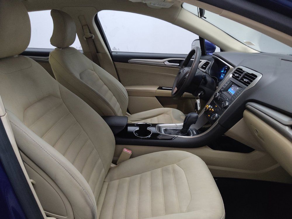 Used 2015 Ford Fusion SE FWD image 21