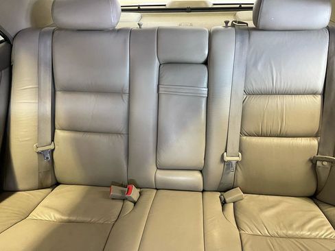 Used 2003 Toyota Camry XLE FWD image 25