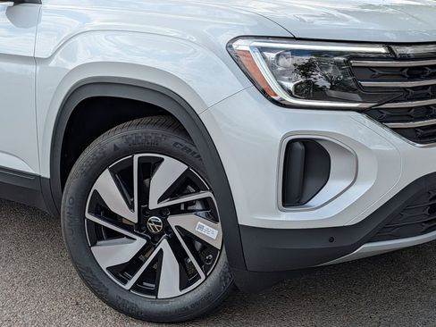 New 2026 Volkswagen Atlas SE AWD/4WD image 2