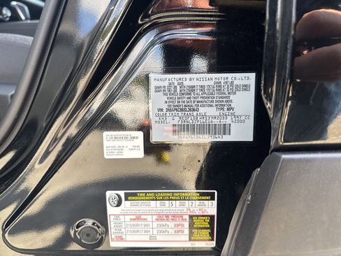 Used 2025 Nissan Kicks SV AWD/4WD image 32