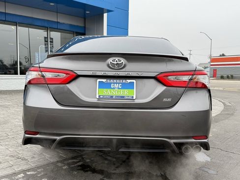 Used 2018 Toyota Camry SE image 7