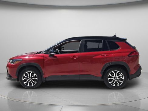Used 2023 Toyota Corolla Cross AWD Hybrid w/ Moonroof Package image 5