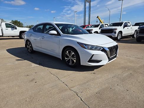 Used 2021 Nissan Sentra SV w/ Trunk Package image 8