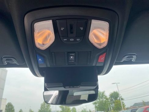 Used 2023 RAM 1500 Big Horn AWD/4WD image 16
