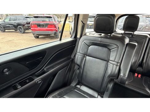 Used 2022 Lincoln Aviator Reserve w/ Equipment Group 201A image 22