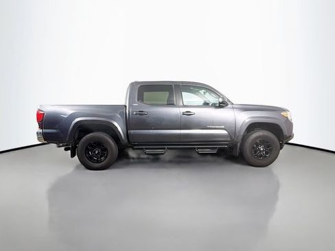 Used 2021 Toyota Tacoma SR5 AWD/4WD image 8