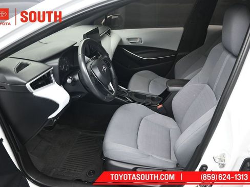 Used 2023 Toyota Corolla SE FWD image 9