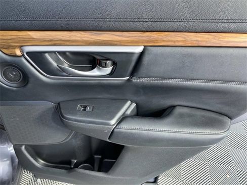 Used 2022 Honda CR-V Touring image 25