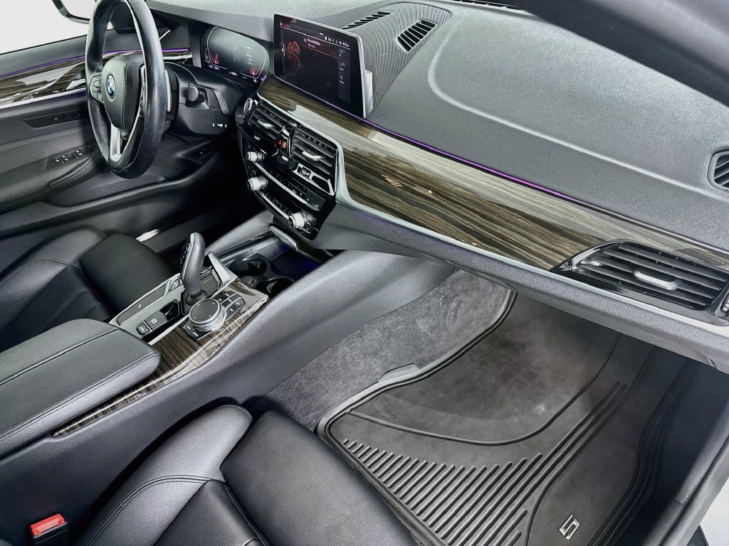 Used 2020 BMW 530i RWD image 32