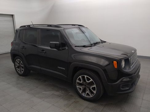 Used 2015 Jeep Renegade Latitude w/ Popular Equipment Group FWD image 11