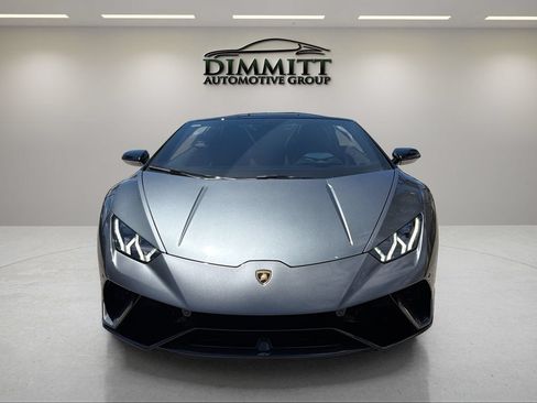 Used 2019 Lamborghini Huracan Performante AWD/4WD image 9