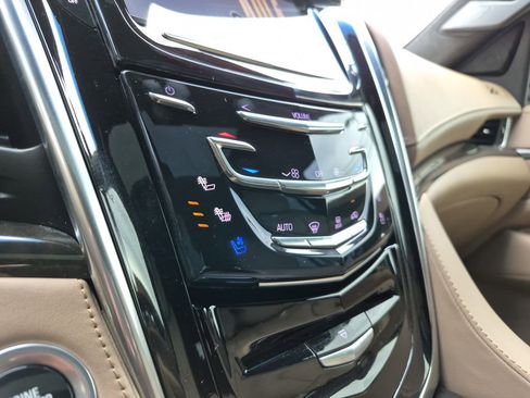 Used 2018 Cadillac Escalade Platinum image 60