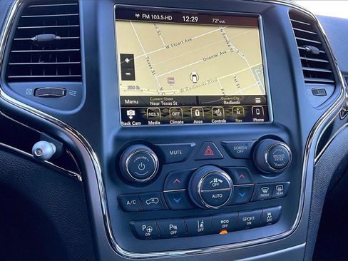 Used 2018 Jeep Grand Cherokee Trailhawk w/ Trailhawk Luxury Group image 32