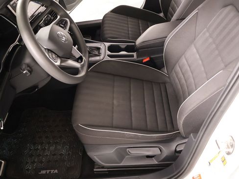 Used 2023 Volkswagen Jetta Sport FWD image 10
