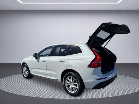 Used 2018 Volvo XC60 T5 Momentum w/ Convenience Package AWD/4WD image 9