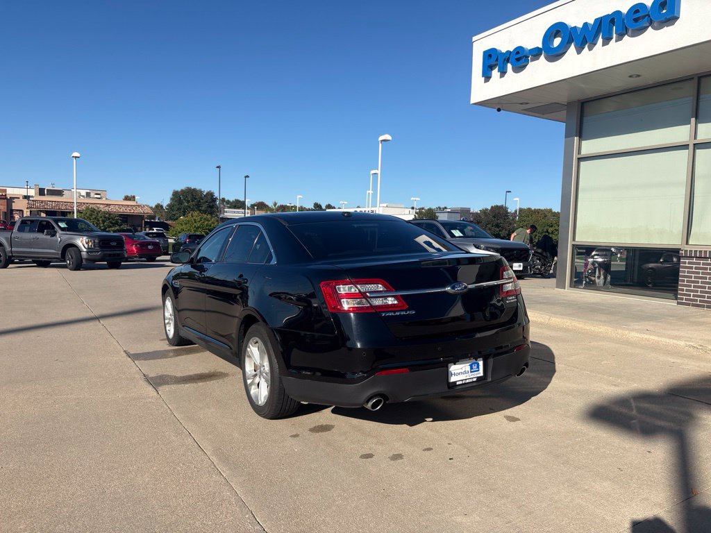Used 2016 Ford Taurus SEL w/ Equipment Group 201A FWD image 7