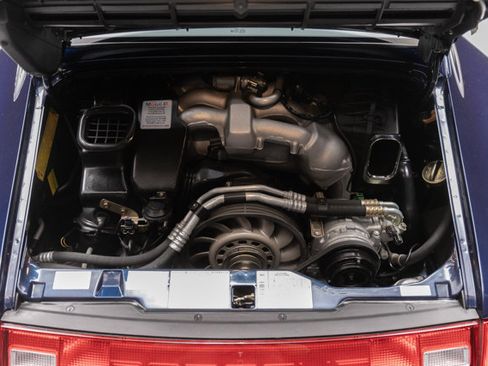 Used 1997 Porsche 911 Carrera RWD image 37