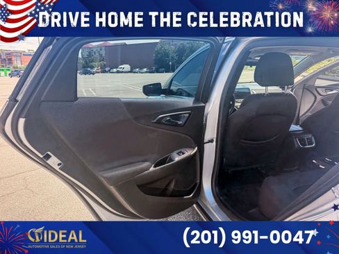 Used 2019 Chevrolet Malibu LT FWD image 35