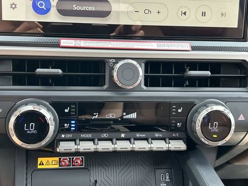 New 2026 Toyota 4Runner Limited AWD/4WD image 42