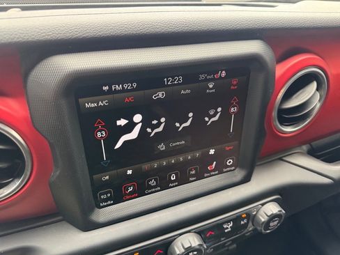 Used 2020 Jeep Wrangler Unlimited Rubicon image 30