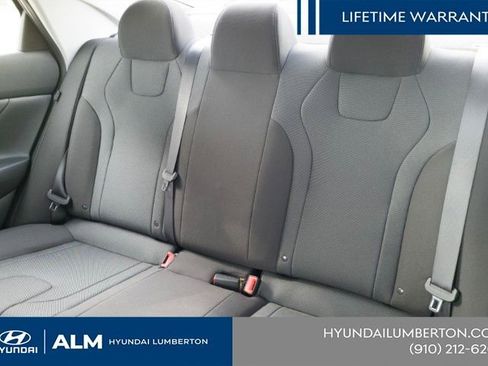 New 2026 Hyundai Elantra SE FWD image 15