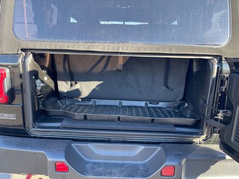 Used 2021 Jeep Wrangler Rubicon w/ LED Lighting Group image 21