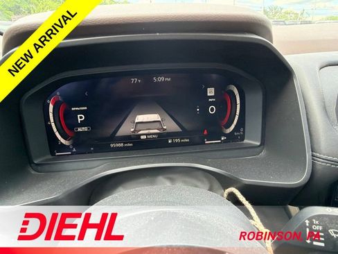 Used 2021 Nissan Rogue Platinum AWD/4WD image 11