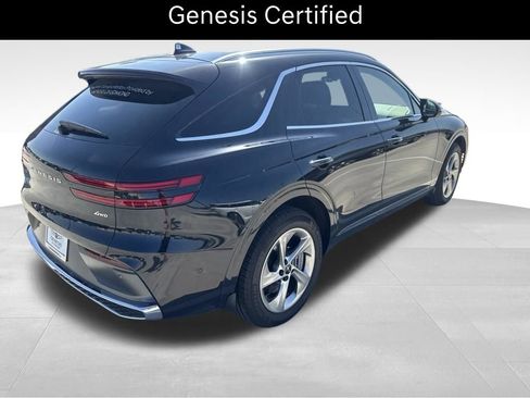 Certified 2026 Genesis GV70 2.5T Advanced AWD/4WD image 3