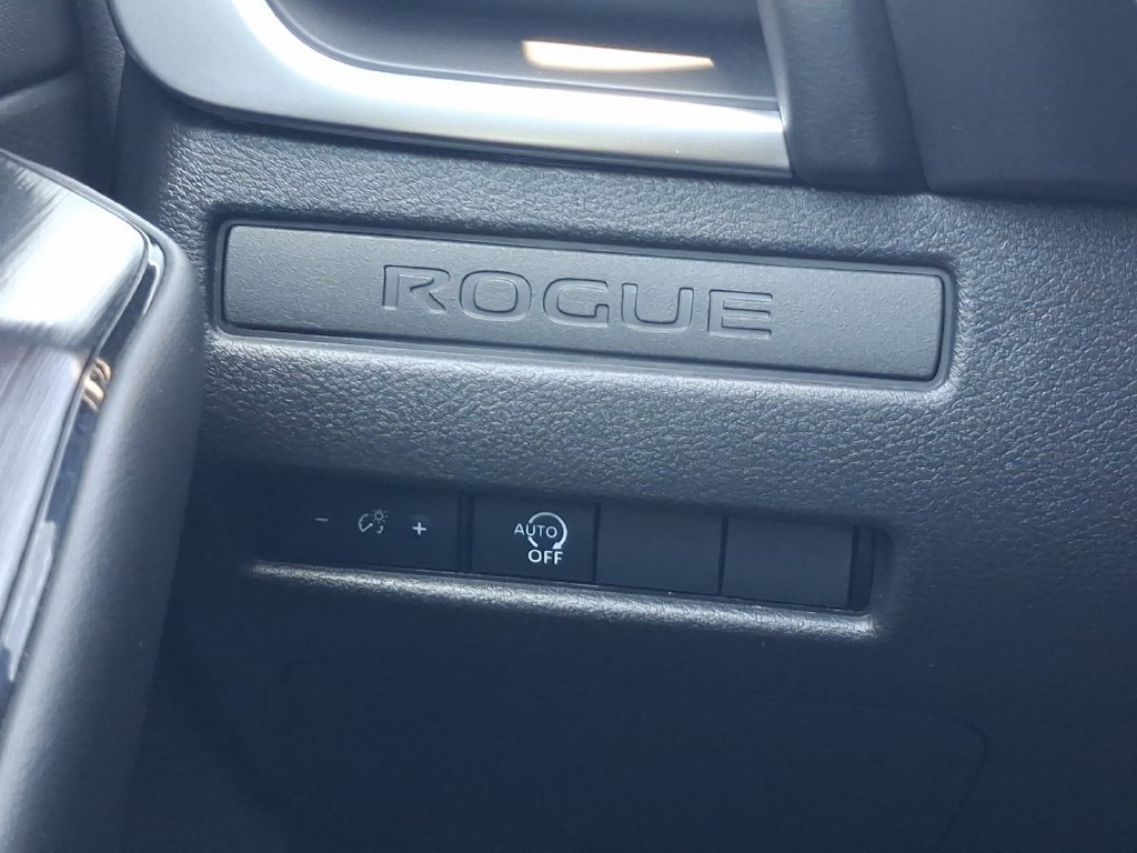 Certified 2026 Nissan Rogue S FWD image 25