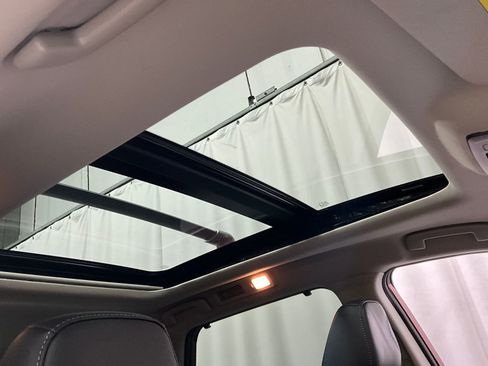 Used 2024 Nissan Pathfinder Platinum w/ Cargo Package image 22