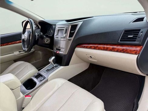Used 2012 Subaru Outback 2.5i Limited image 13
