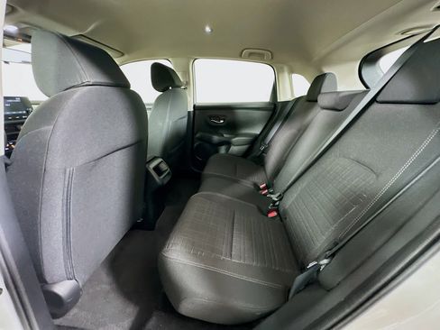 Used 2025 Honda HR-V LX image 25