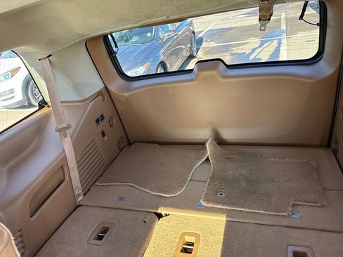 Used 2016 Cadillac Escalade Platinum image 37