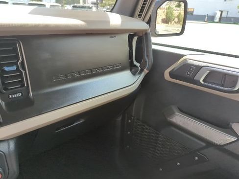 Used 2022 Ford Bronco Wildtrak AWD/4WD image 9