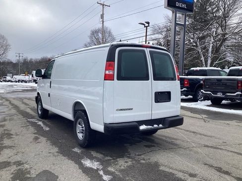 New 2025 Chevrolet Express 2500 RWD image 5