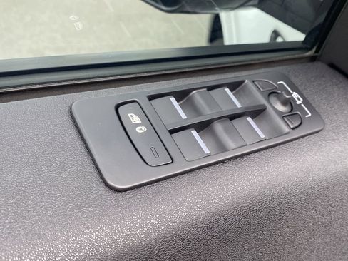 Used 2023 Land Rover Discovery Sport SE R-Dynamic AWD/4WD image 24