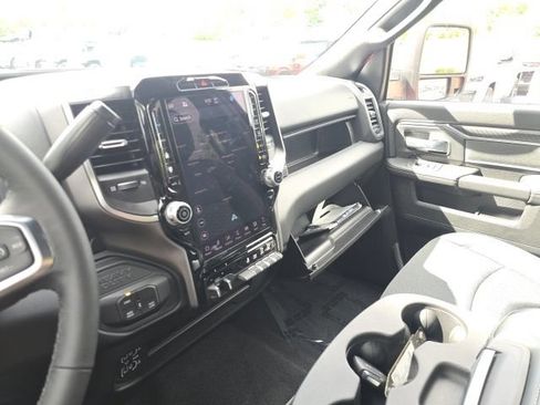 Certified 2026 RAM 2500 Big Horn AWD/4WD image 27