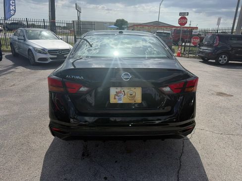 Used 2020 Nissan Altima 2.5 S FWD image 5