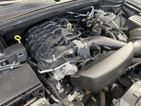 Used 2024 Dodge Durango GT image 11